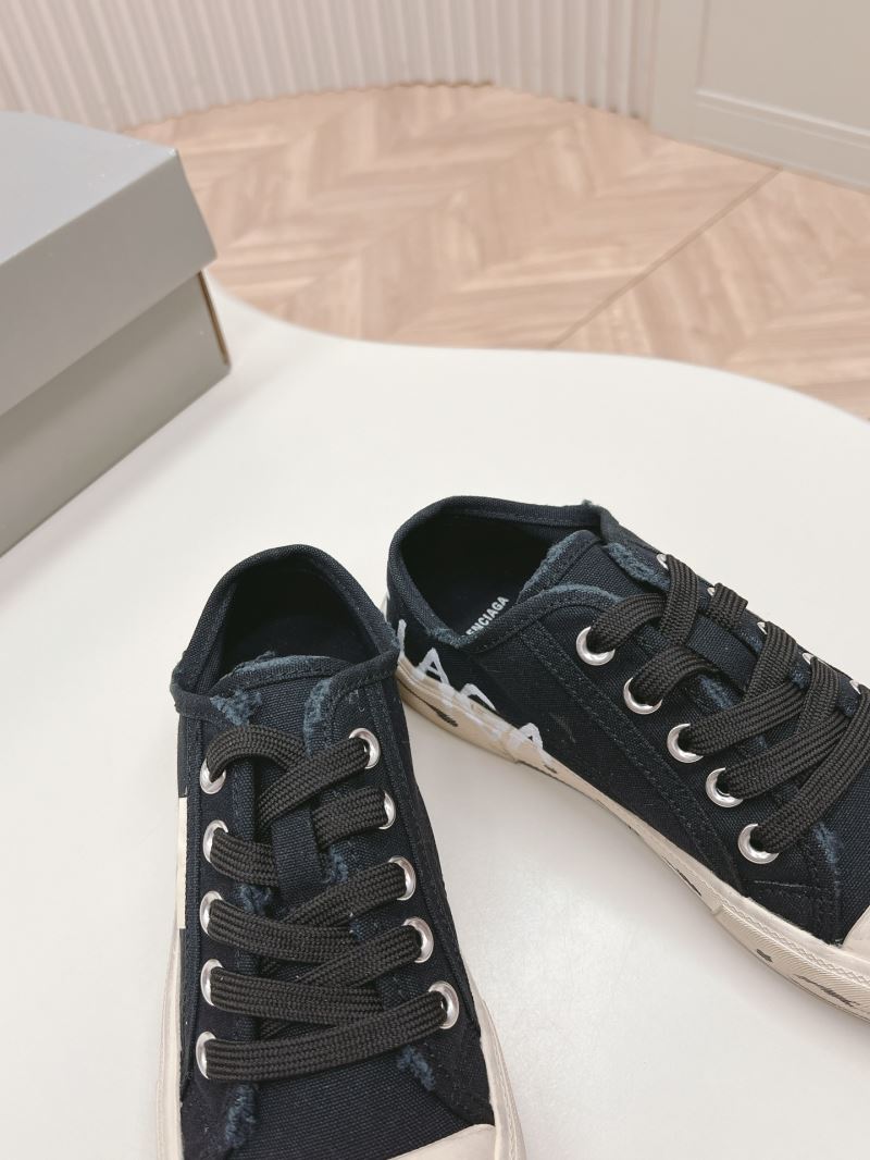 Balenciaga Low Shoes